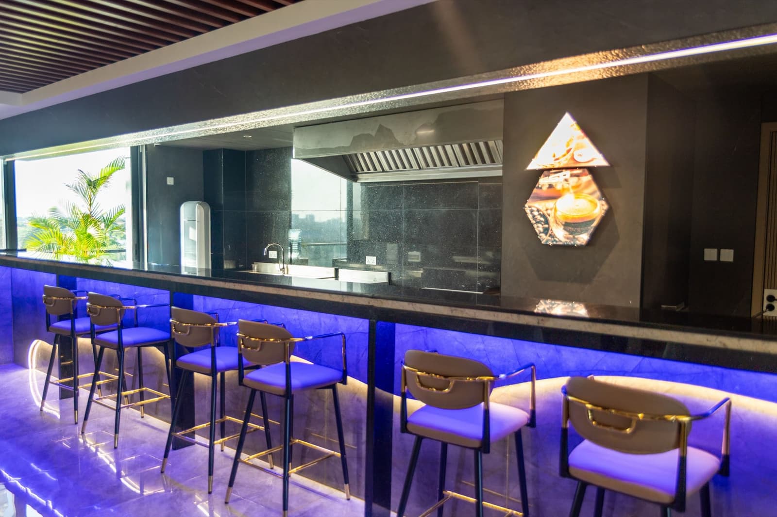 Breakfast Bar
